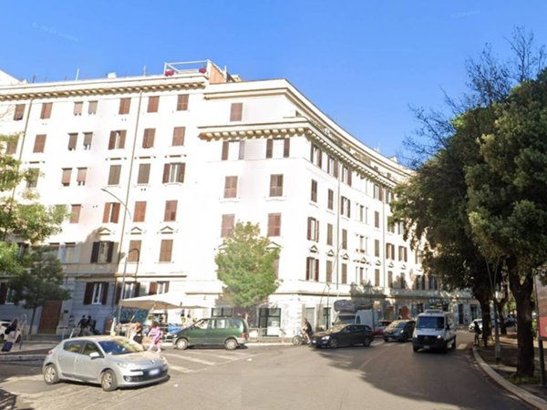 appartamento in vendita a Roma in zona Appio Latino