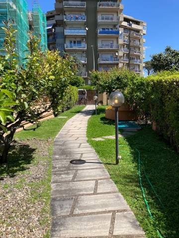 casa indipendente in vendita a Roma in zona Axa