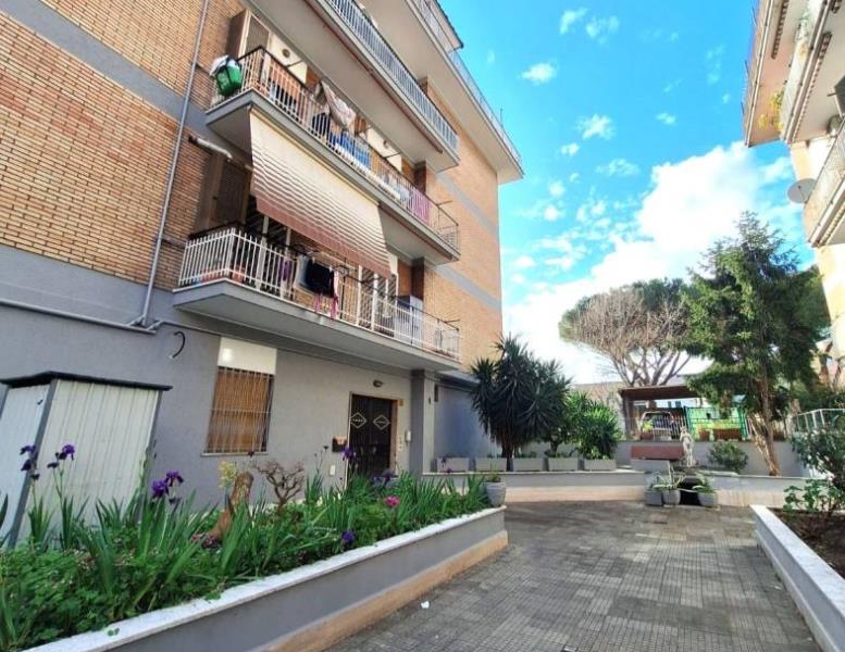 appartamento in vendita a Roma in zona Alessandrino