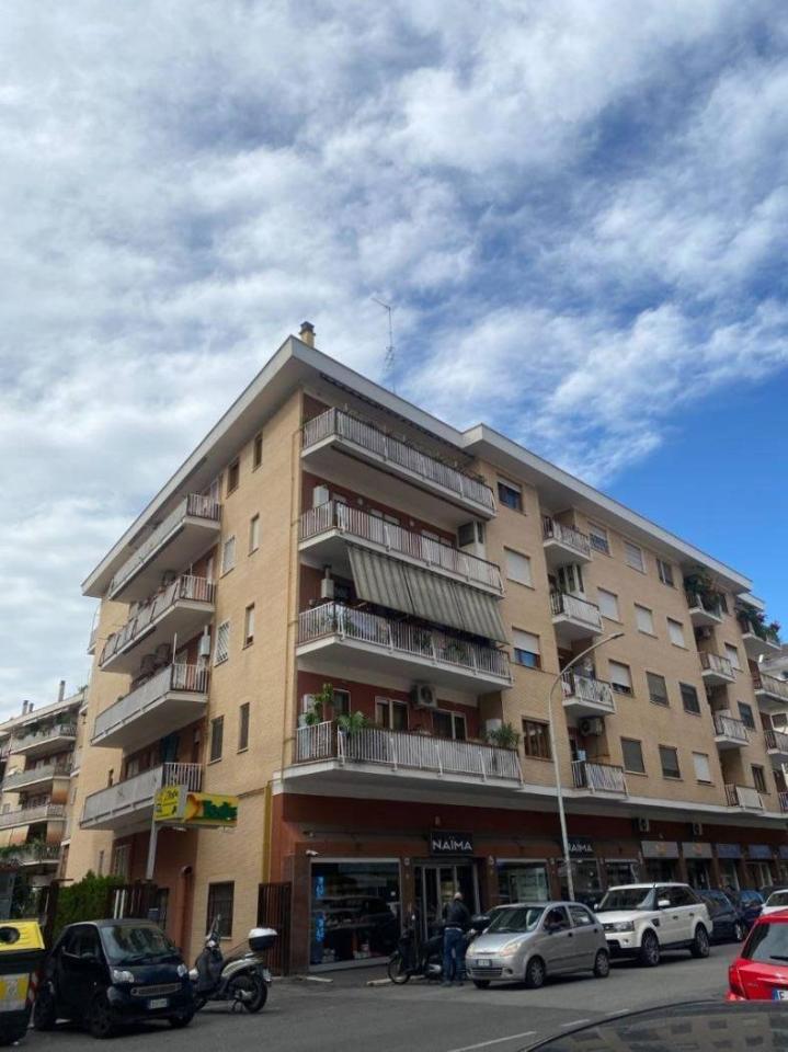 appartamento in vendita a Roma in zona Monte Sacro/Talenti