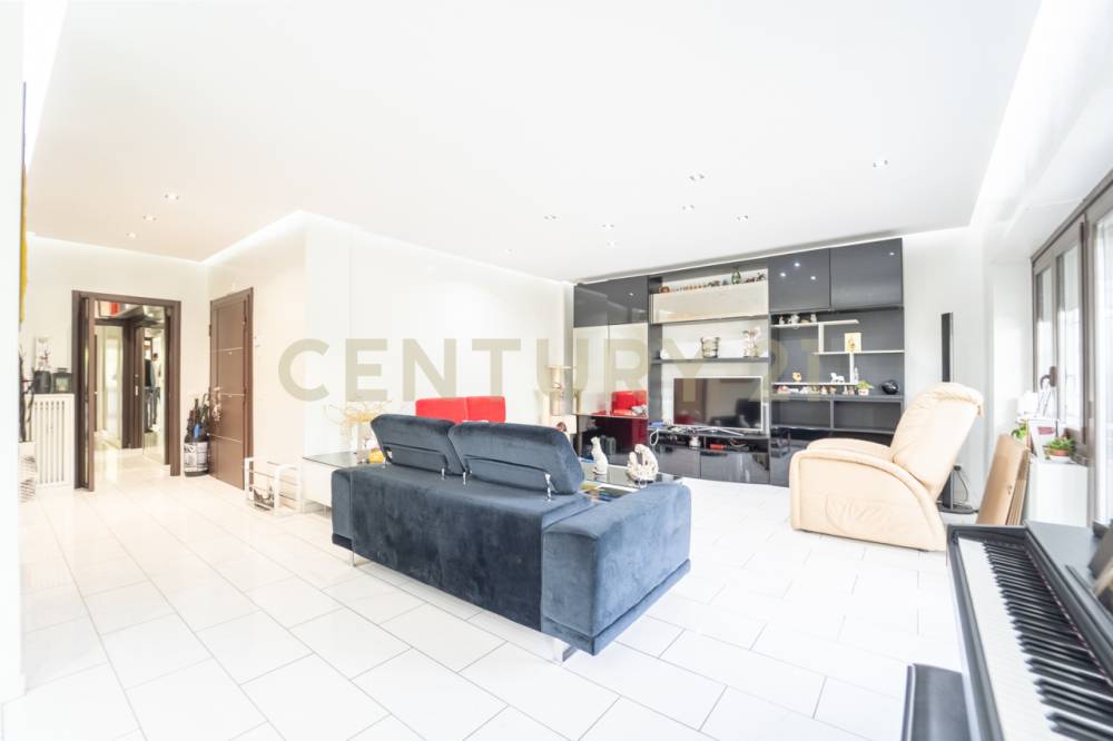 appartamento in vendita a Roma in zona EUR