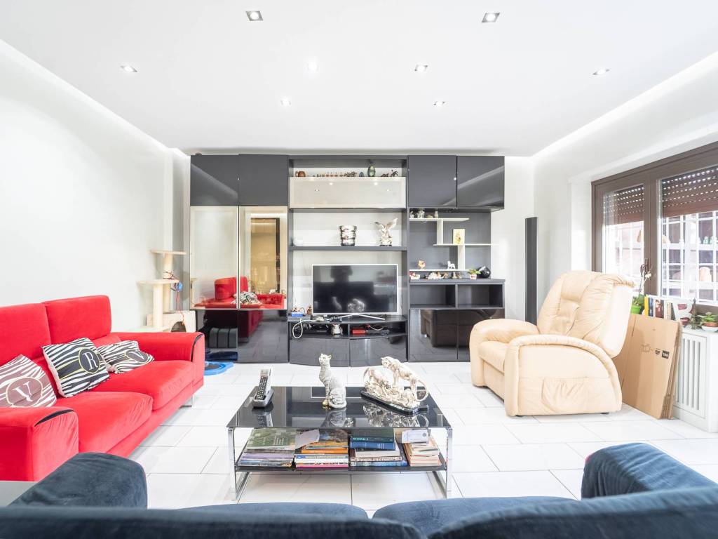 appartamento in vendita a Roma in zona EUR