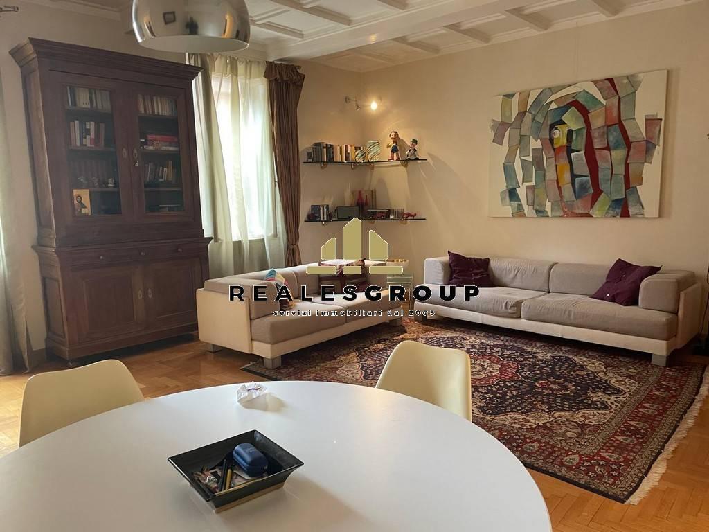 appartamento in vendita a Roma in zona Parione/Sant'Eustachio