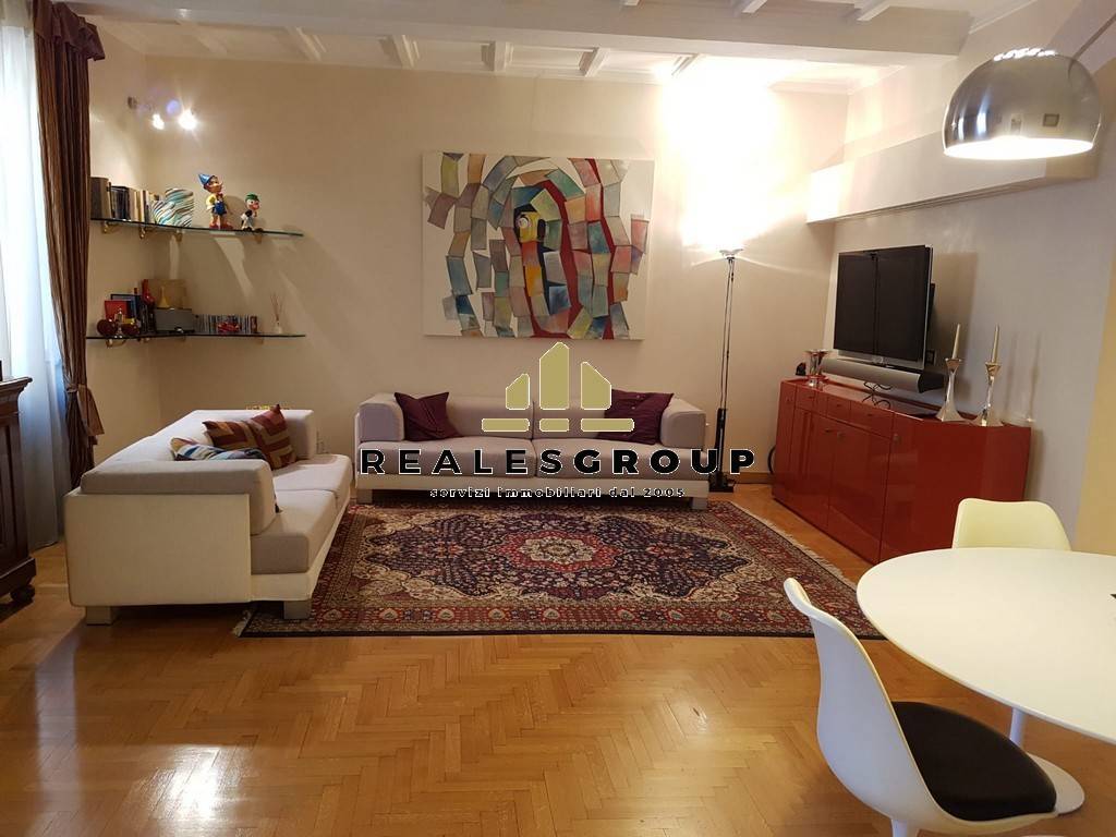 appartamento in vendita a Roma in zona Parione/Sant'Eustachio