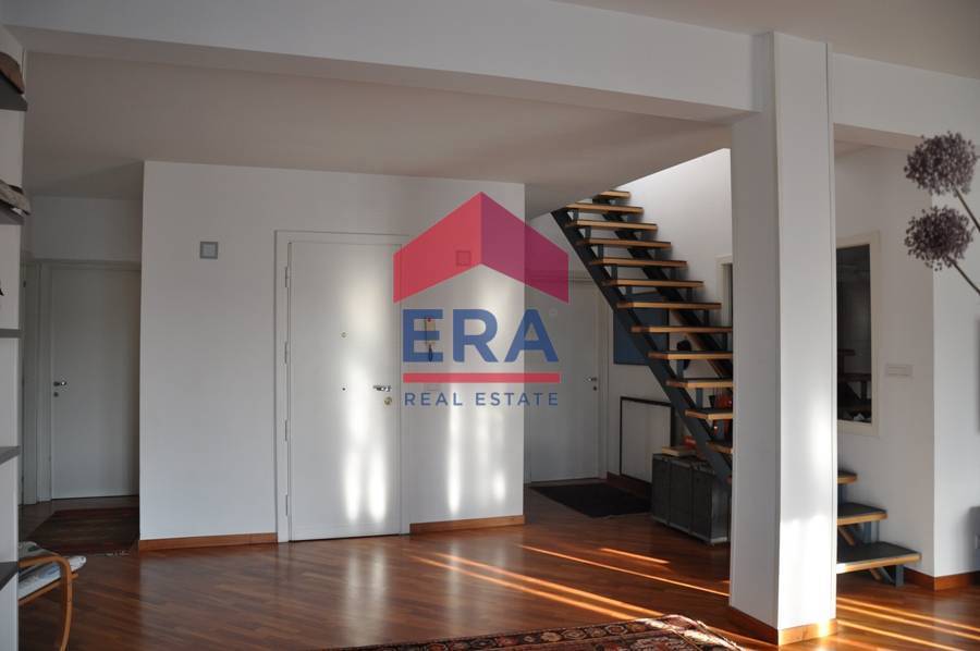 appartamento in vendita a Roma in zona EUR