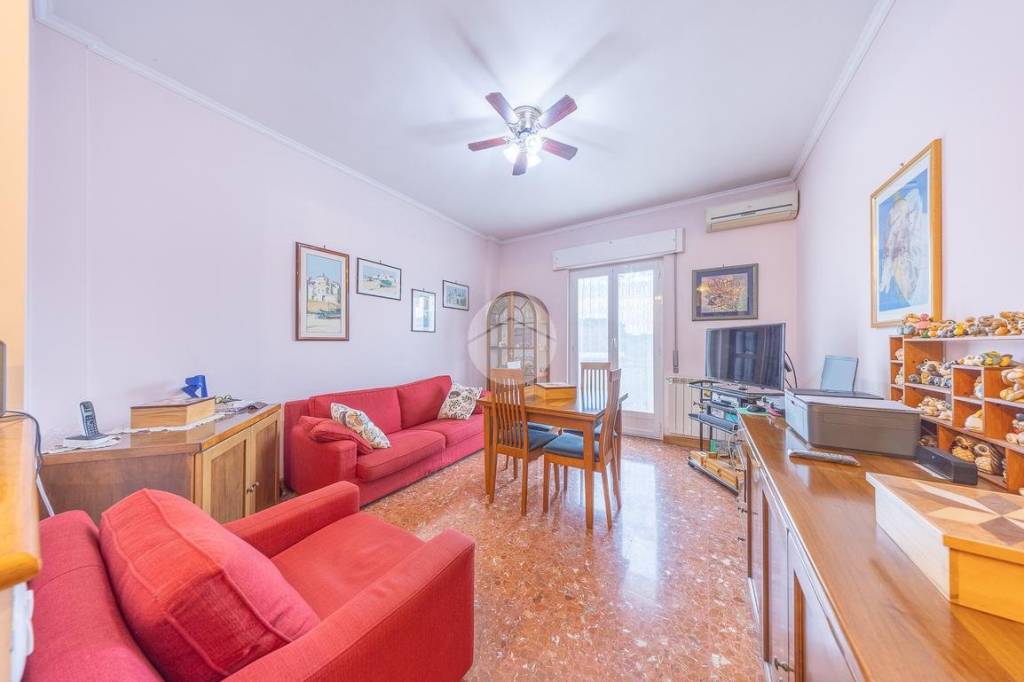 appartamento in vendita a Roma in zona Appio Claudio