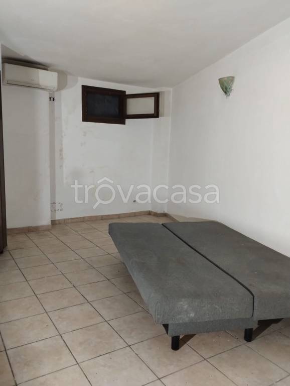 locale di sgombero in vendita a Roma in zona Pietralata