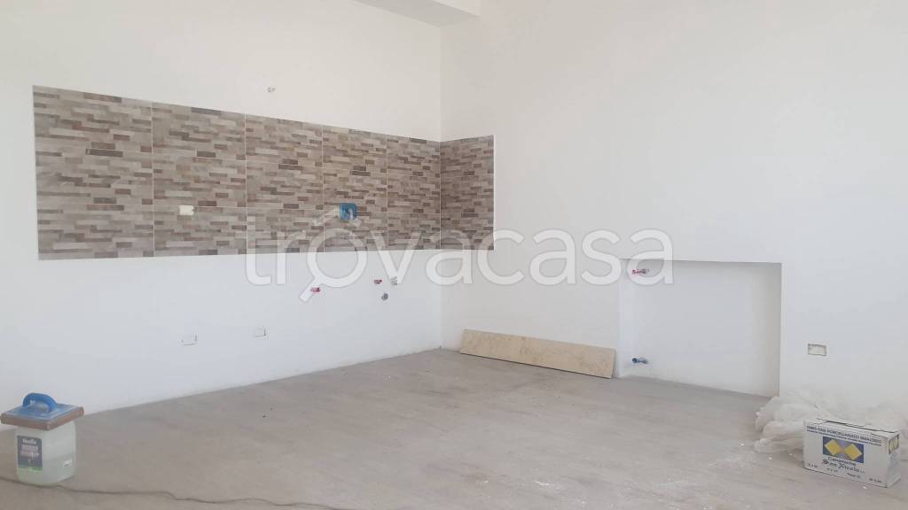 appartamento in vendita a Roma in zona Colle del Sole