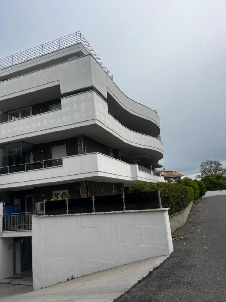 appartamento in vendita a Roma in zona Casalotti
