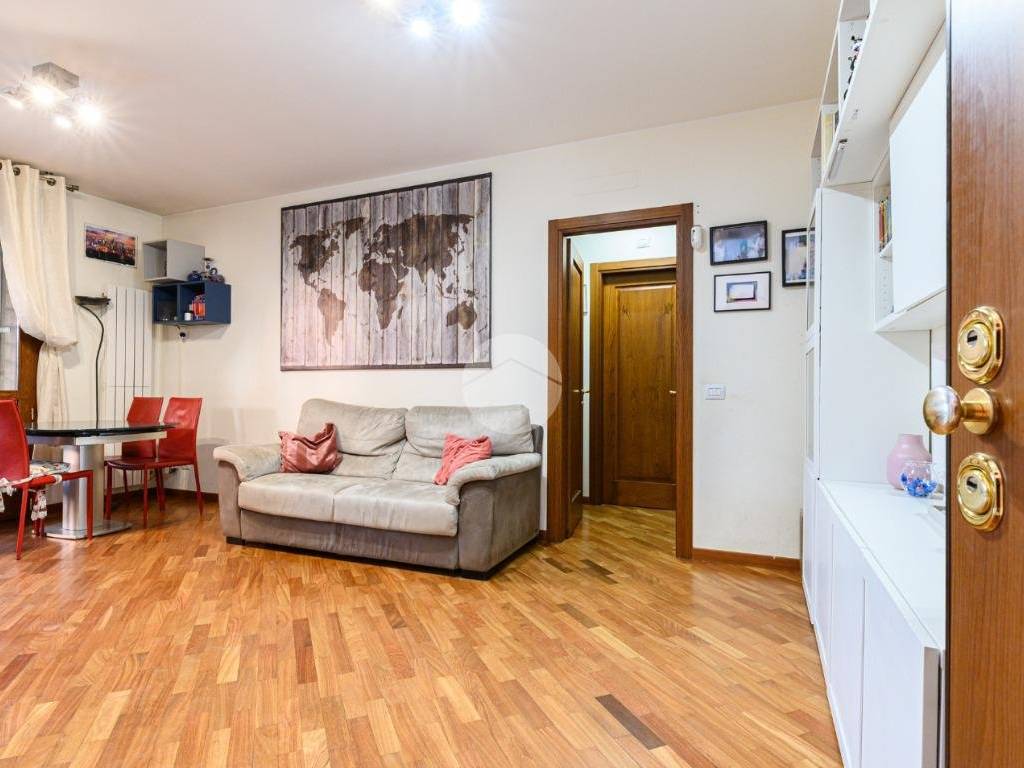appartamento in vendita a Roma in zona Corviale