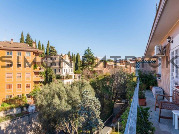 appartamento in vendita a Roma in zona Della Vittoria