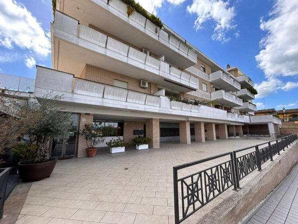 appartamento in vendita a Roma in zona Olgiata