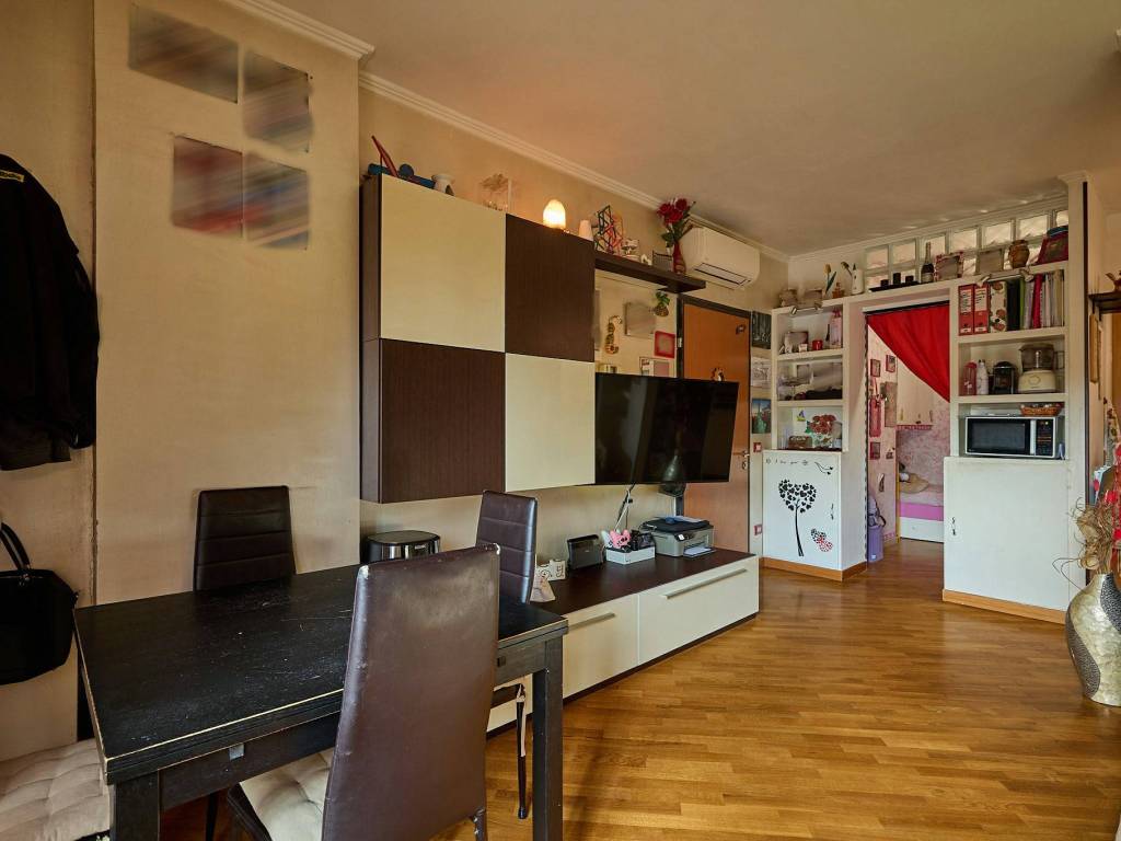 appartamento in vendita a Roma in zona Tor Cervara