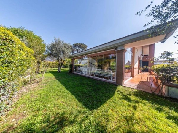 casa indipendente in vendita a Roma in zona La Pisana
