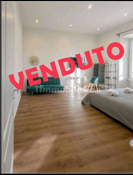 negozio in vendita a Roma in zona Celio