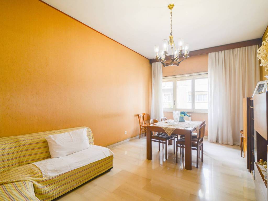 appartamento in vendita a Roma in zona Prenestino-Labicano