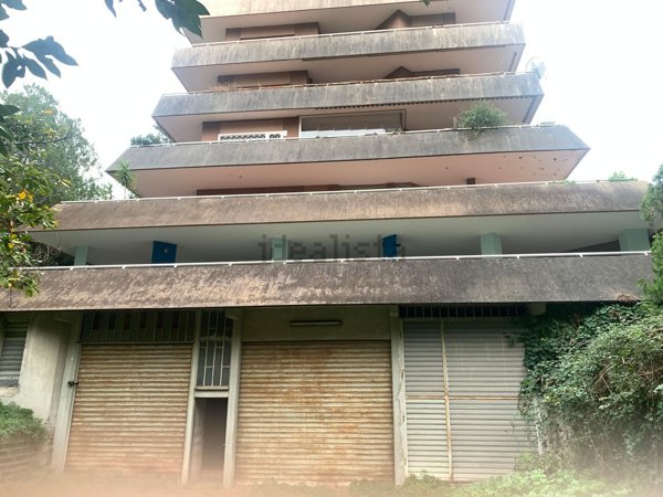 locale di sgombero in vendita a Roma