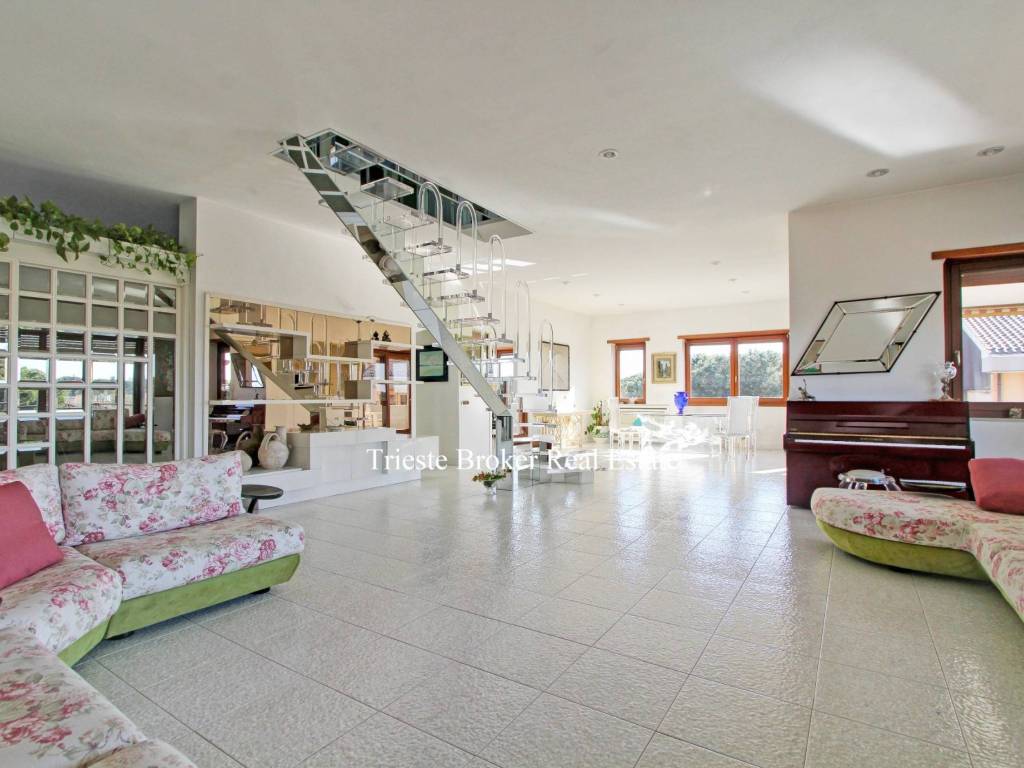 appartamento in vendita a Roma in zona Appio Claudio