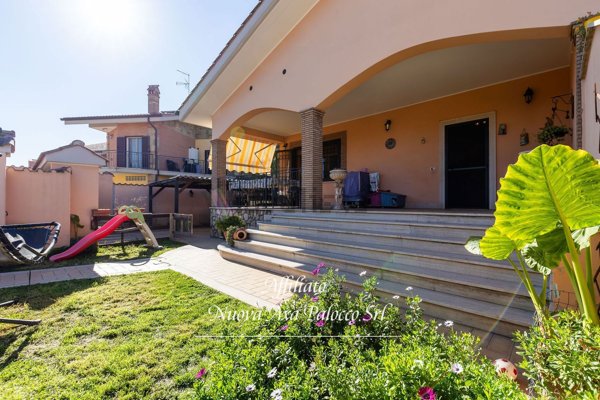 casa indipendente in vendita a Roma in zona Dragona/Bagnoletto