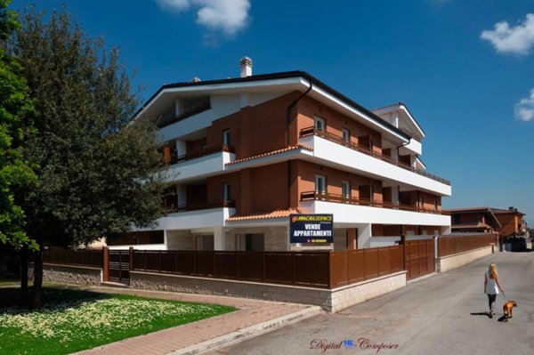 appartamento in vendita a Roma in zona Casal Morena