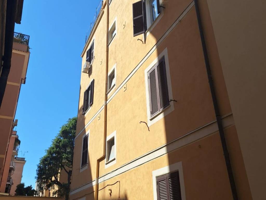 appartamento in vendita a Roma in zona Prenestino-Centocelle