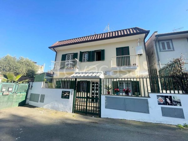 appartamento in vendita a Roma in zona Prenestino-Labicano