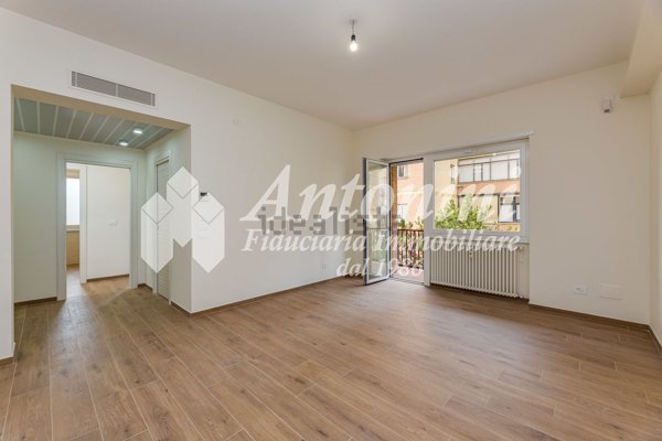 appartamento in vendita a Roma in zona Vigna Murata