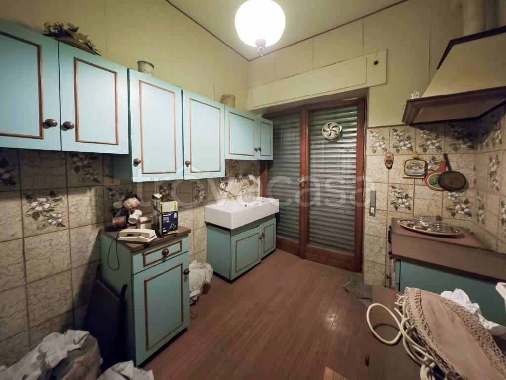 appartamento in vendita a Roma in zona Ostiense