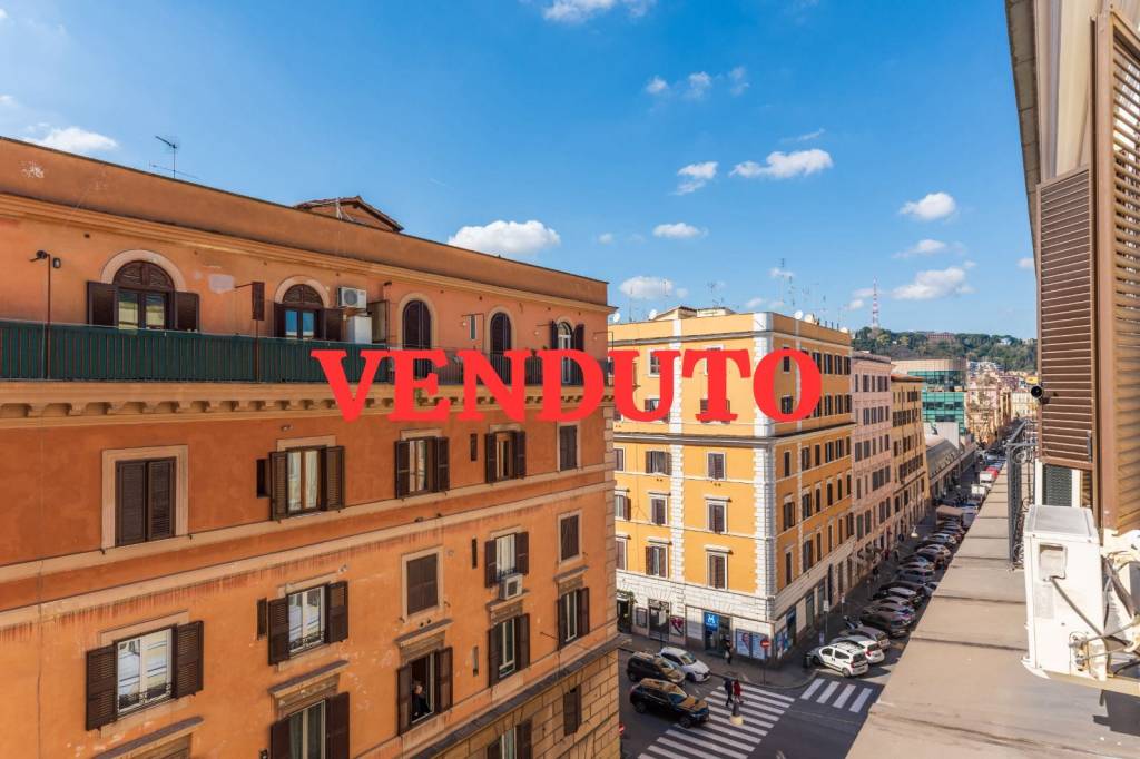 appartamento in vendita a Roma