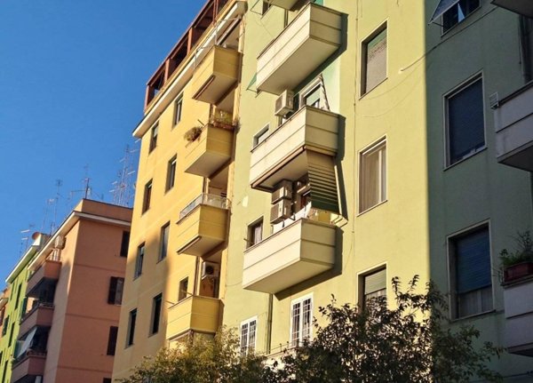 appartamento in vendita a Roma in zona Tuscolano