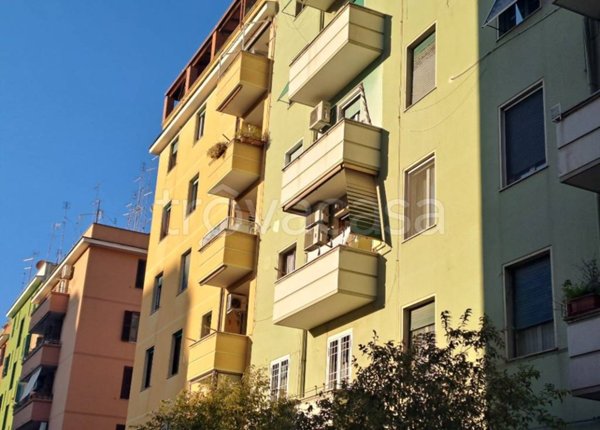 appartamento in vendita a Roma in zona Tuscolano