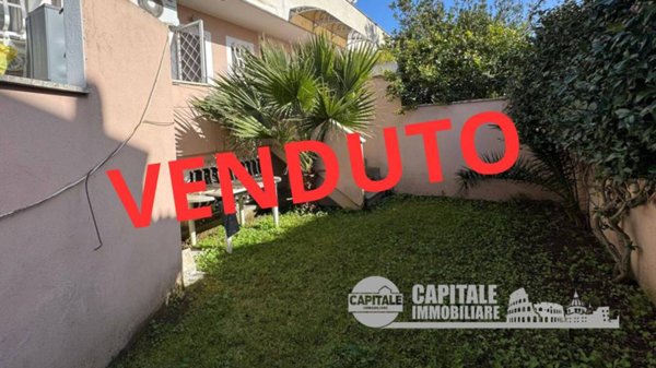 casa indipendente in vendita a Roma