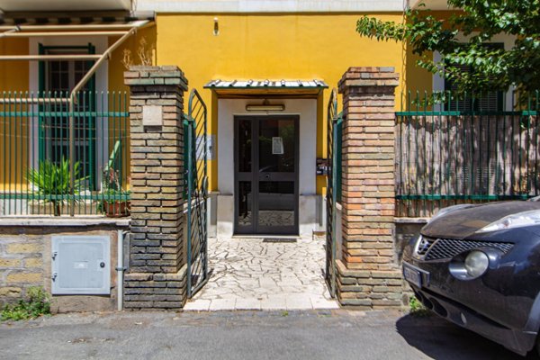 appartamento in vendita a Roma in zona Primavalle