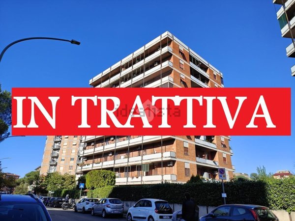 appartamento in vendita a Roma in zona Torre Spaccata
