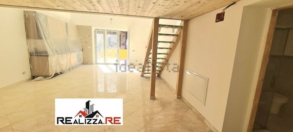 appartamento in vendita a Roma in zona Tor Bella Monaca