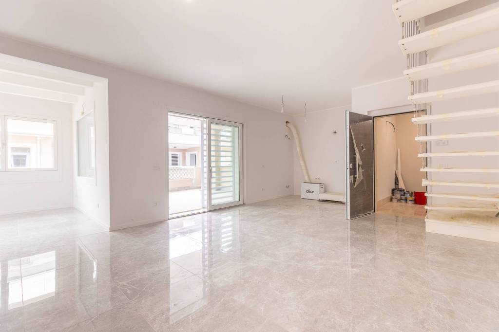 appartamento in vendita a Roma in zona Finocchio