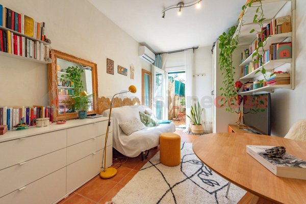 appartamento in vendita a Roma in zona Tuscolano