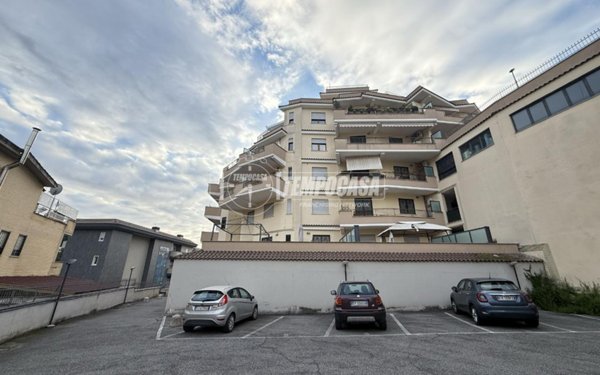 appartamento in vendita a Roma in zona Palmarola