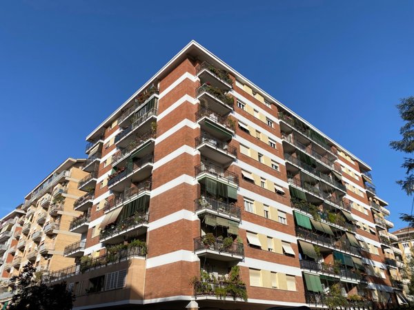 appartamento in vendita a Roma in zona Appio Claudio