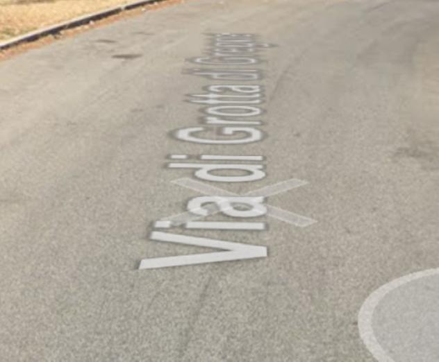 negozio in vendita a Roma in zona Collatino