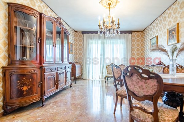 appartamento in vendita a Roma in zona Tuscolano