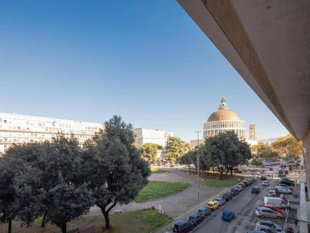 appartamento in vendita a Roma in zona Cinecittà