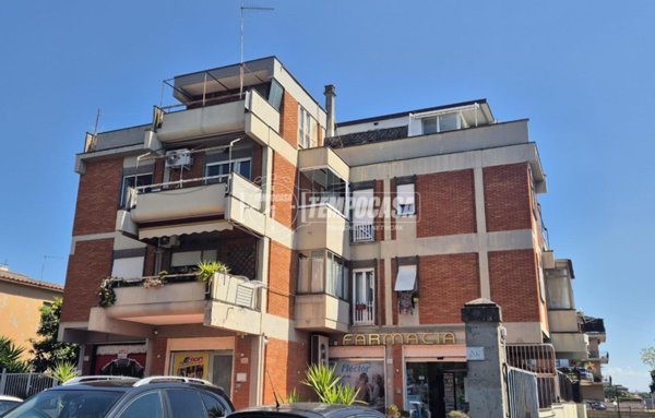 appartamento in vendita a Roma in zona Ottavia