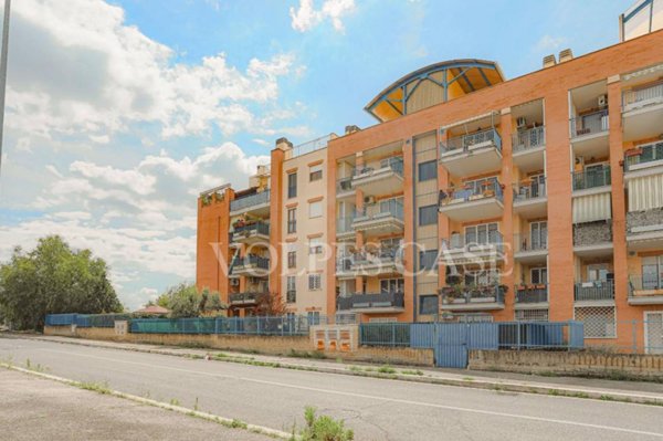 ufficio in vendita a Roma in zona Lunghezza