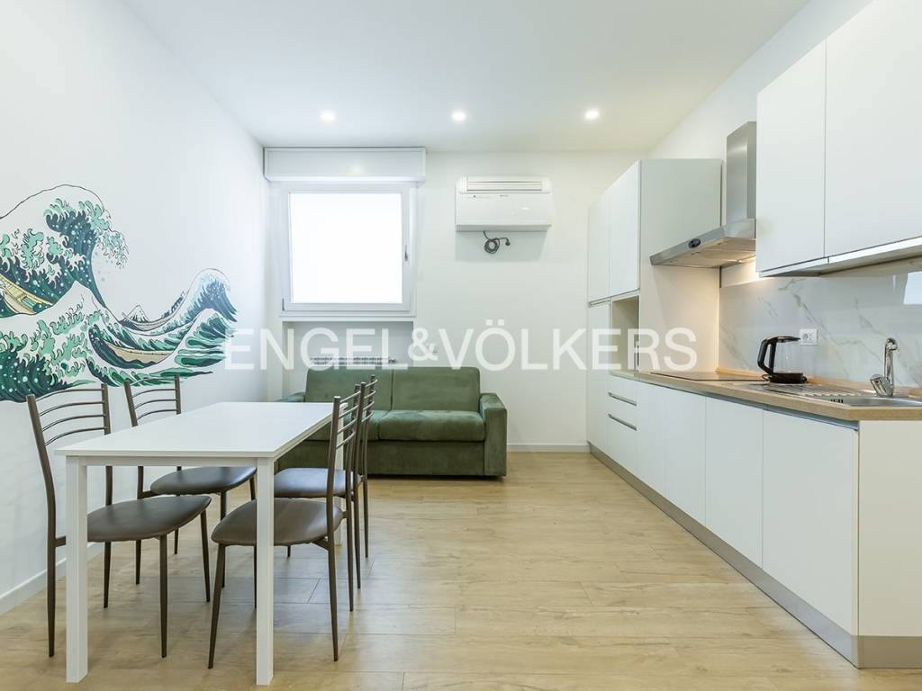 appartamento in vendita a Roma in zona Appio Latino