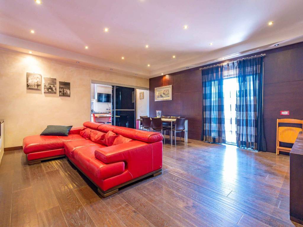 appartamento in vendita a Roma in zona Torre Gaia