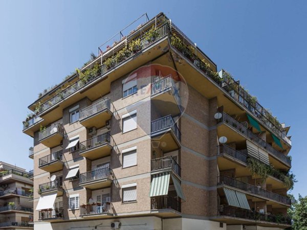 appartamento in vendita a Roma in zona Gianicolense