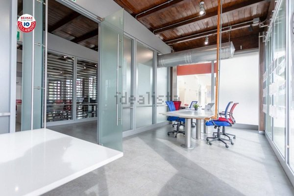 locale commerciale in vendita a Roma in zona Ostia