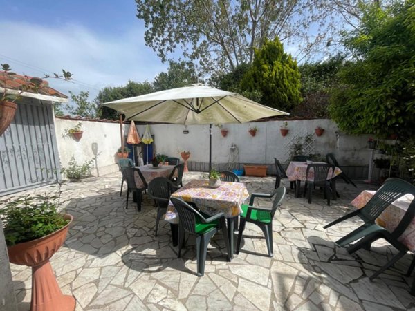 casa indipendente in vendita a Roma in zona Infernetto