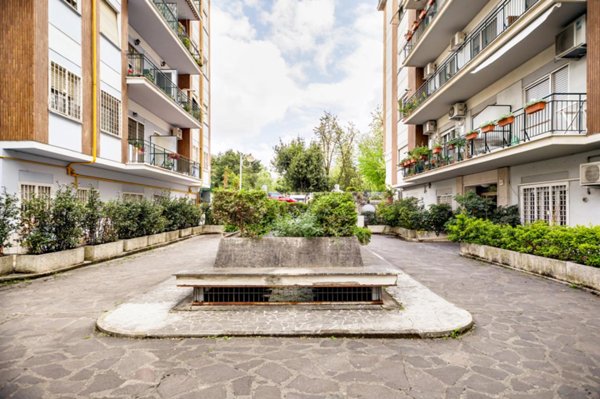 appartamento in vendita a Roma in zona Monte Sacro/Talenti